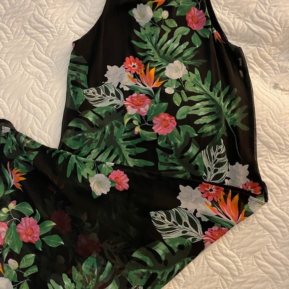 Vince Camuto Dresses & Skirts - Vince Camuto Black Dress with Pink and Green Floral Print